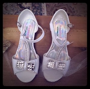 Girls dress shoes